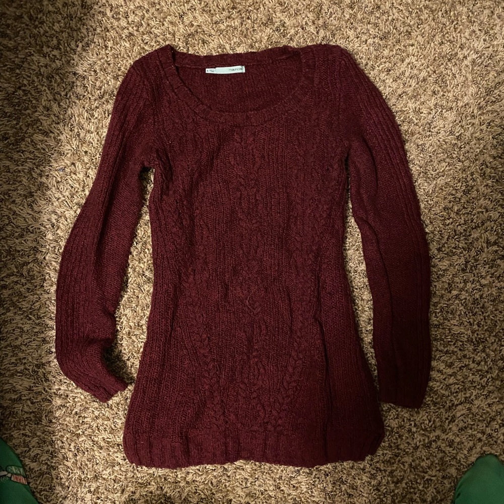 Maurices maroon sweater size small